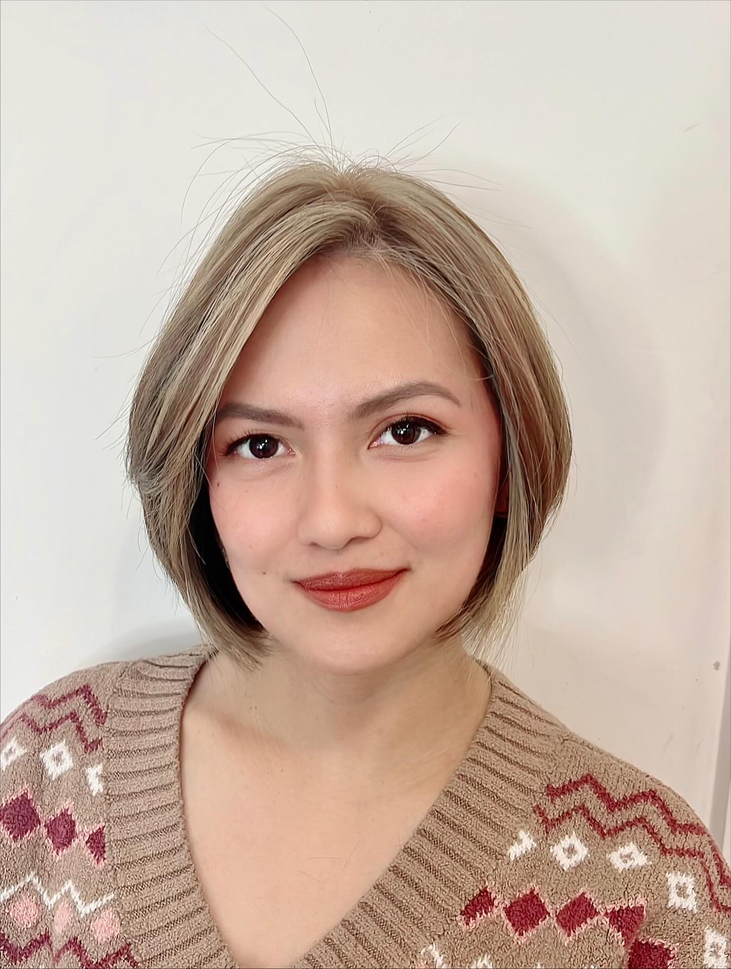 Chic Modern Bob with Subtle Face-Framing Layers