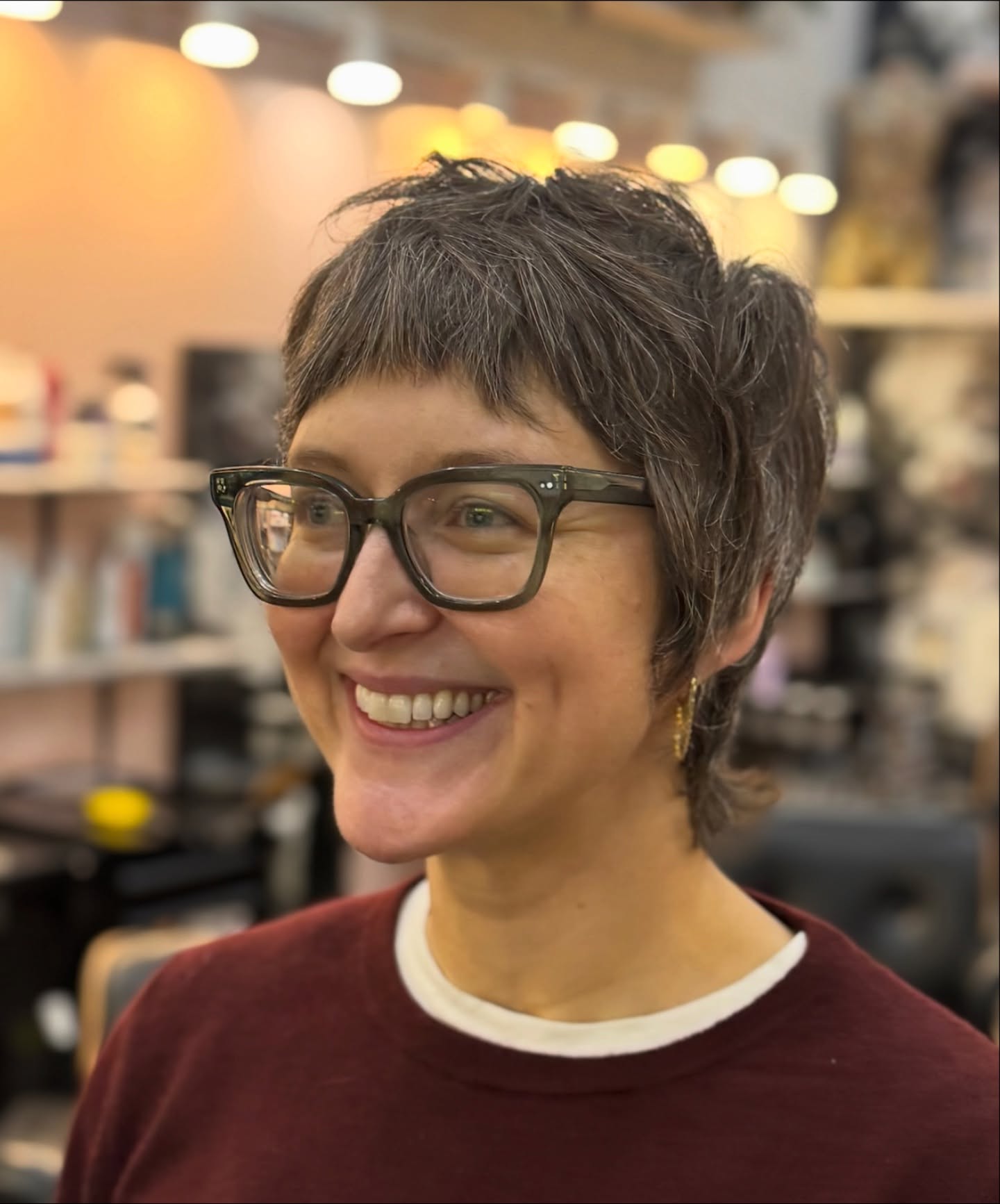 Chic Textured Vintage Pixie Cut with Subtle Layers
