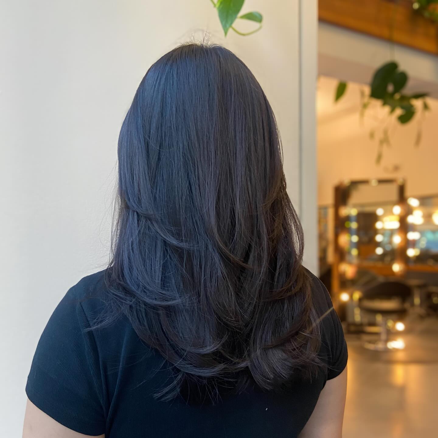 Layered Long Cut with Soft Movement