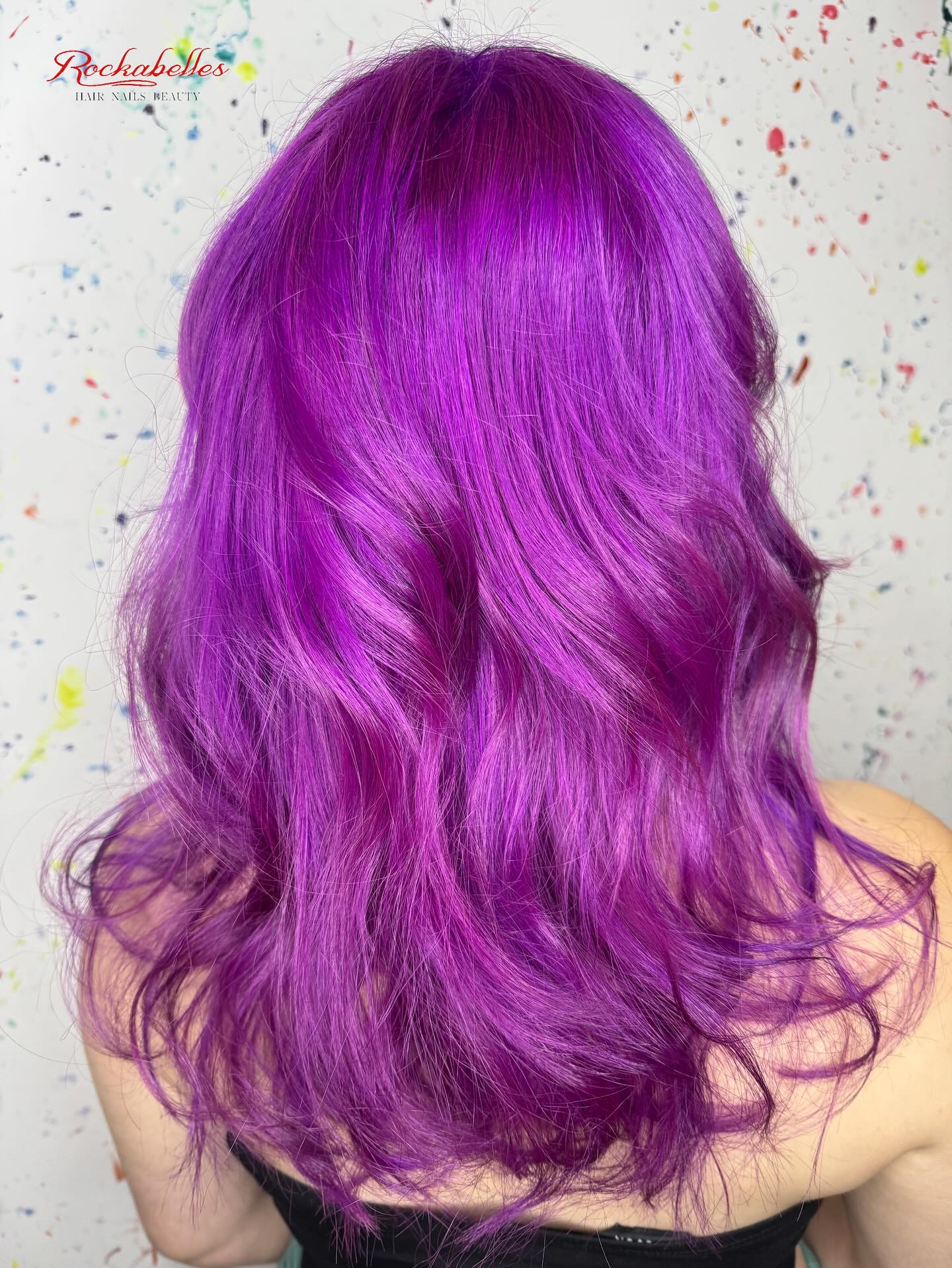 Dynamic Purple Layered Waves with Soft Texture