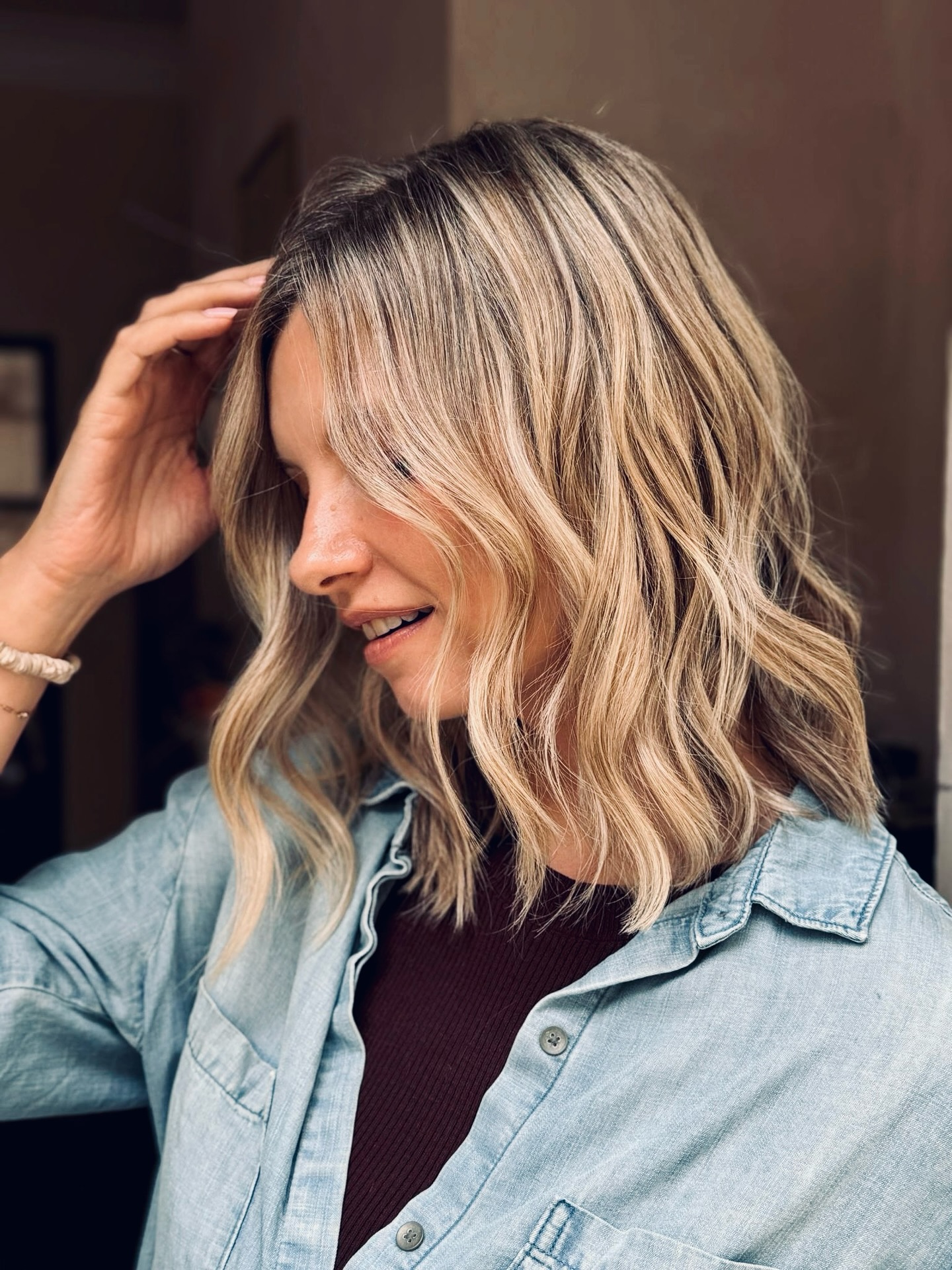 Textured Medium-Length Beachy Waves with Shadow Roots