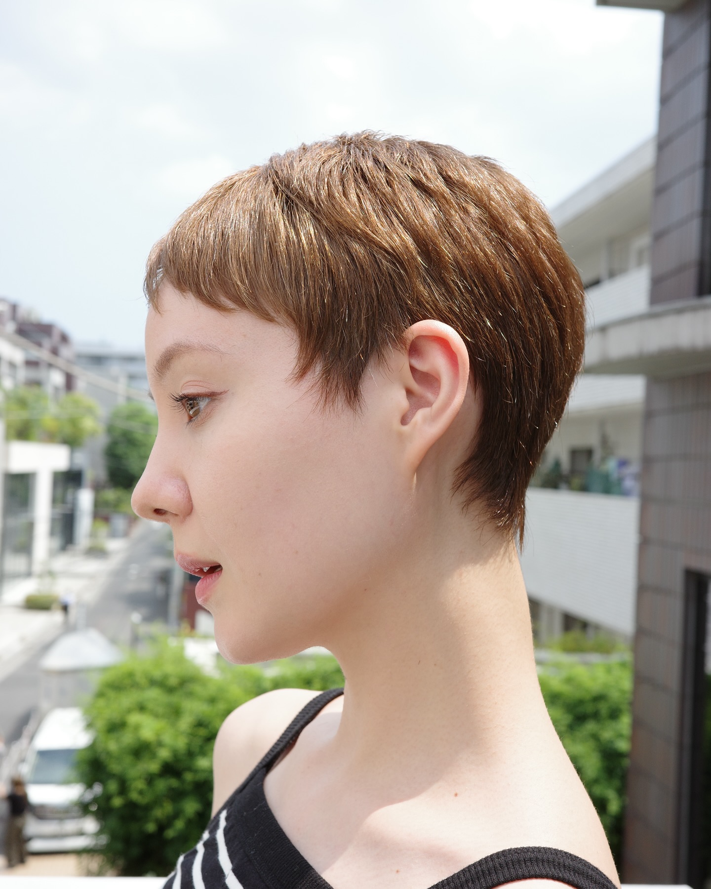 Chic Textured Short Pixie Cut with Soft Layers