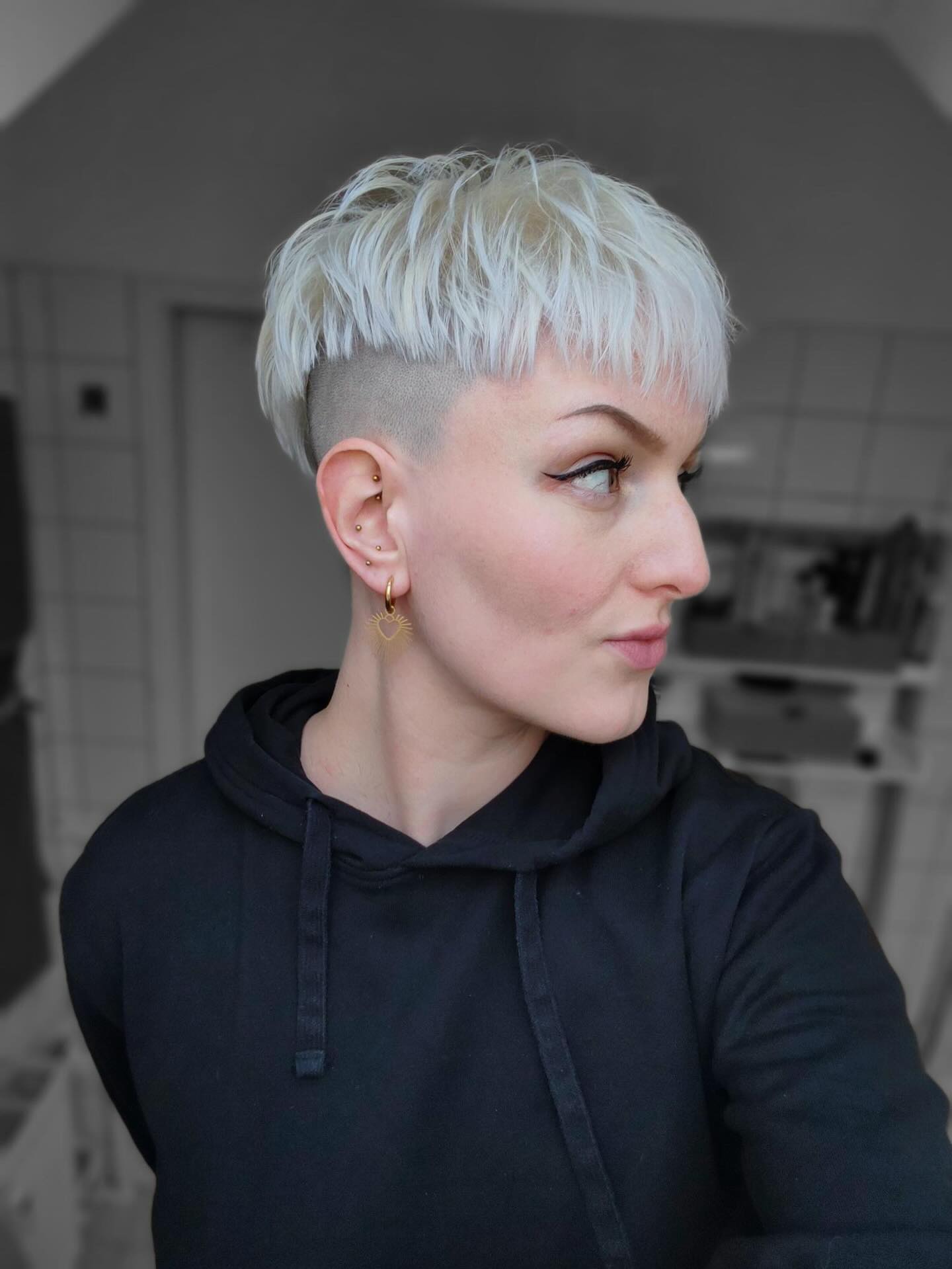 Modern Textured Pixie with Undercut and Soft Waves