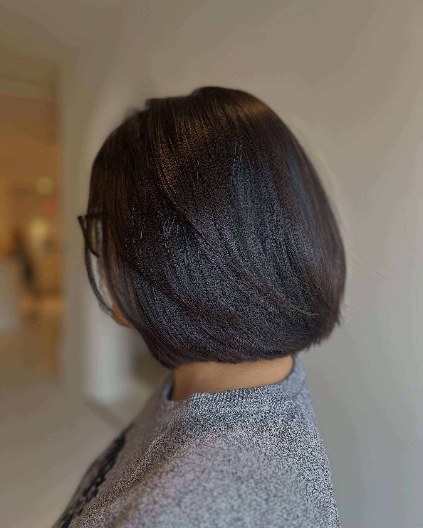 Sleek Blunt Bob with Subtle Volume