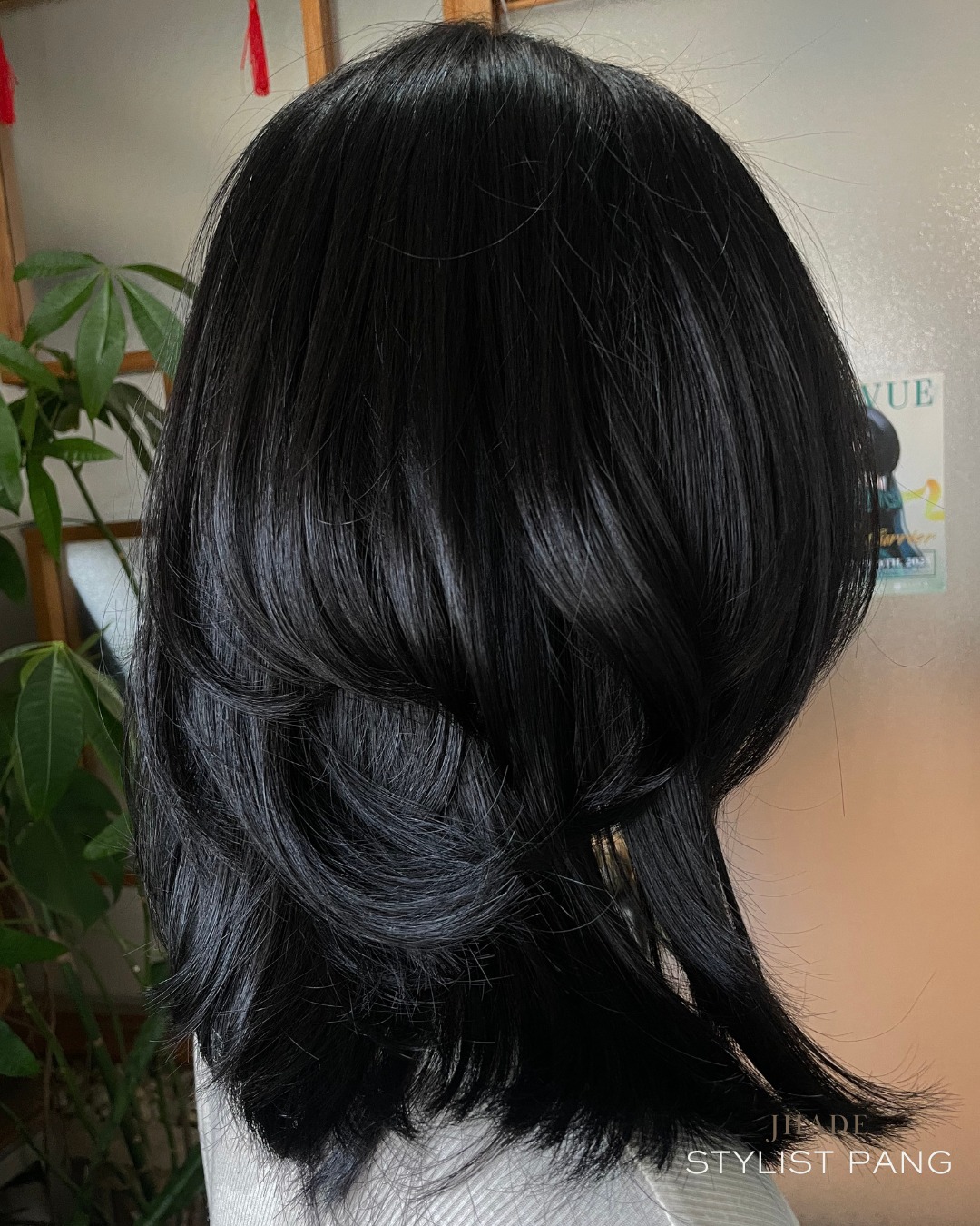 Sleek Layered Lob with Soft Movement