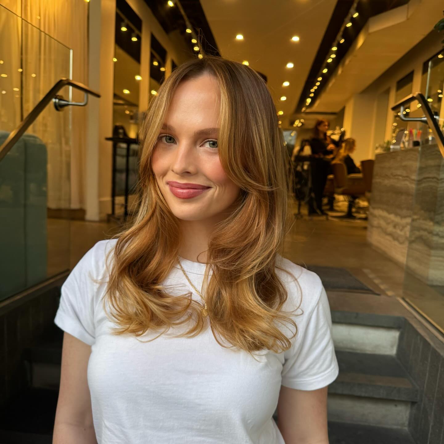Soft Layered Cut with Face-Framing Highlights