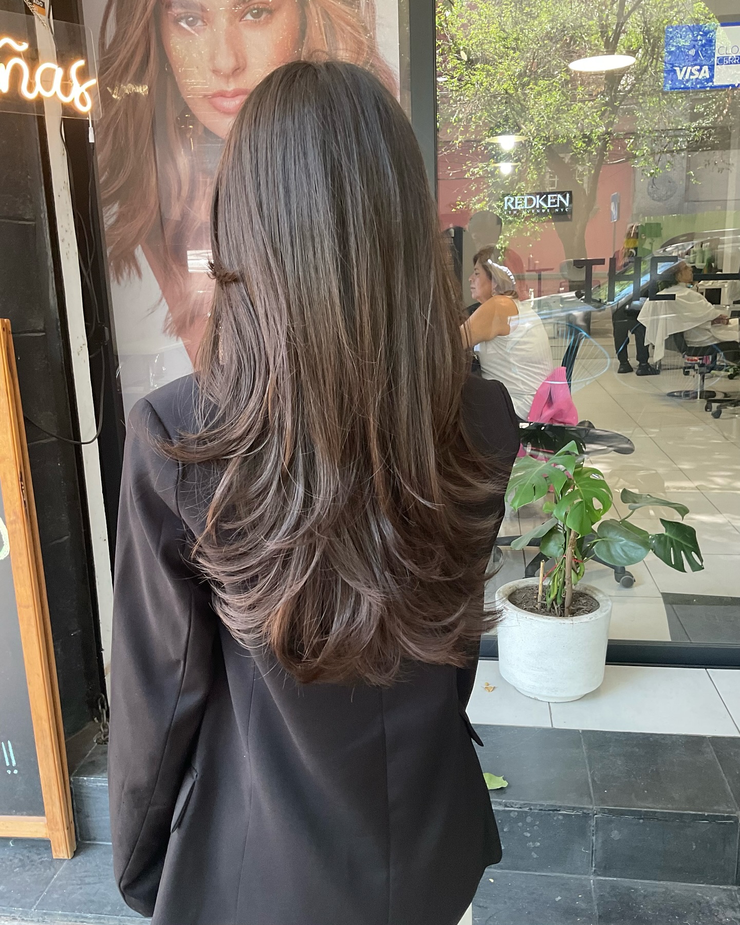 Soft Layered Cut with Subtle Movement