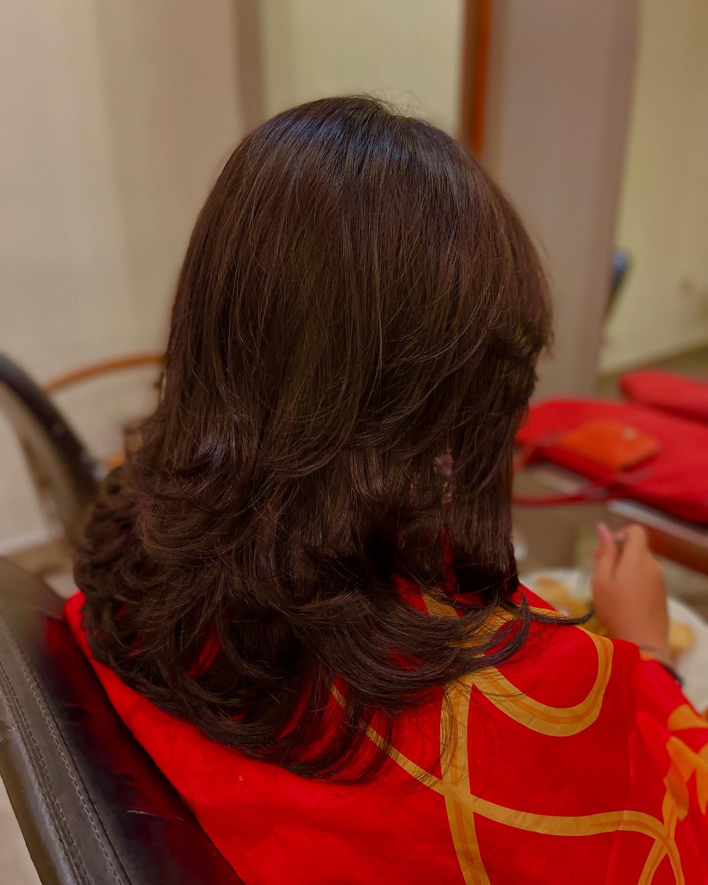 Stylish Layered Cut with Soft Textured Ends