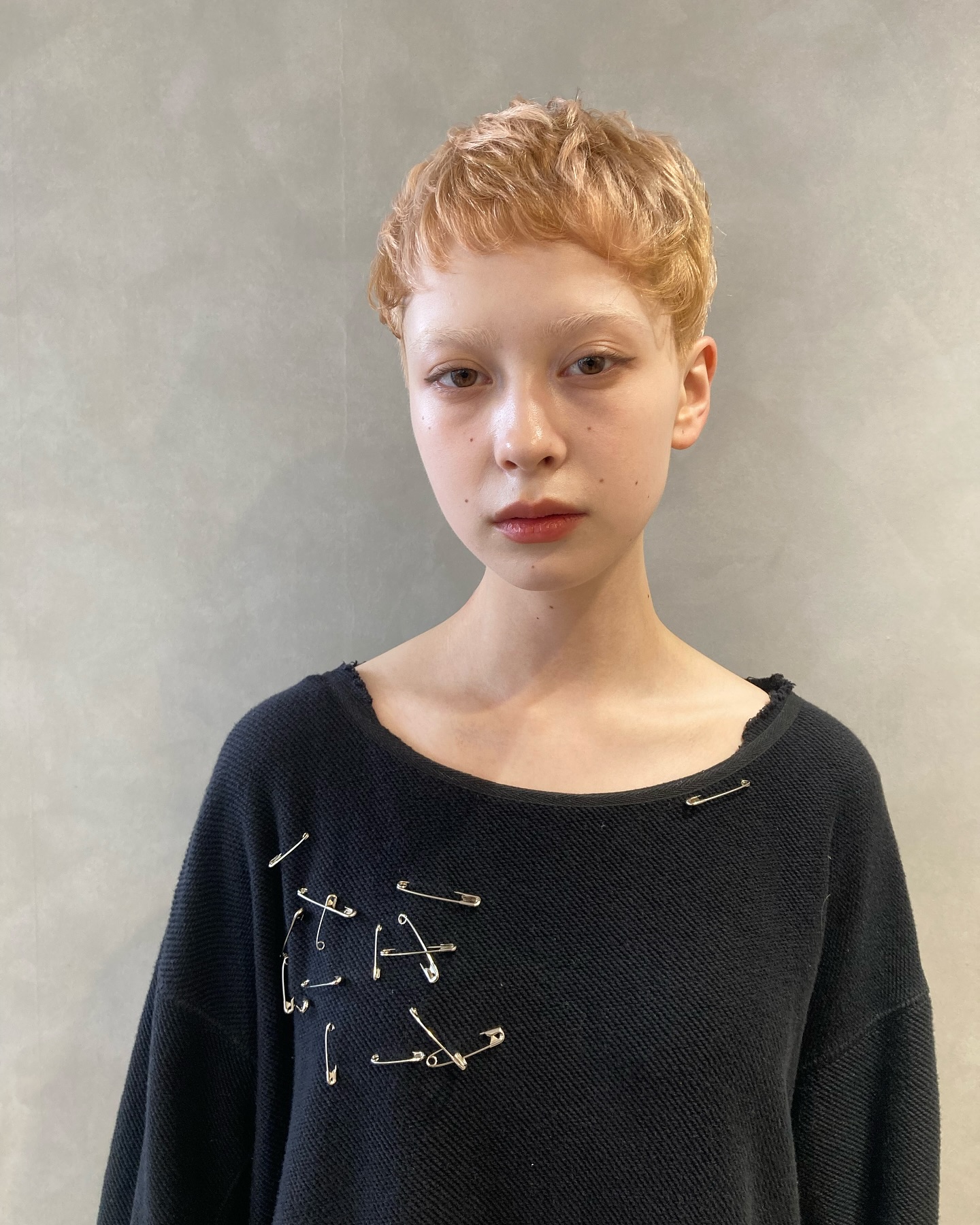Textured Peach Pixie with Playful Fringes