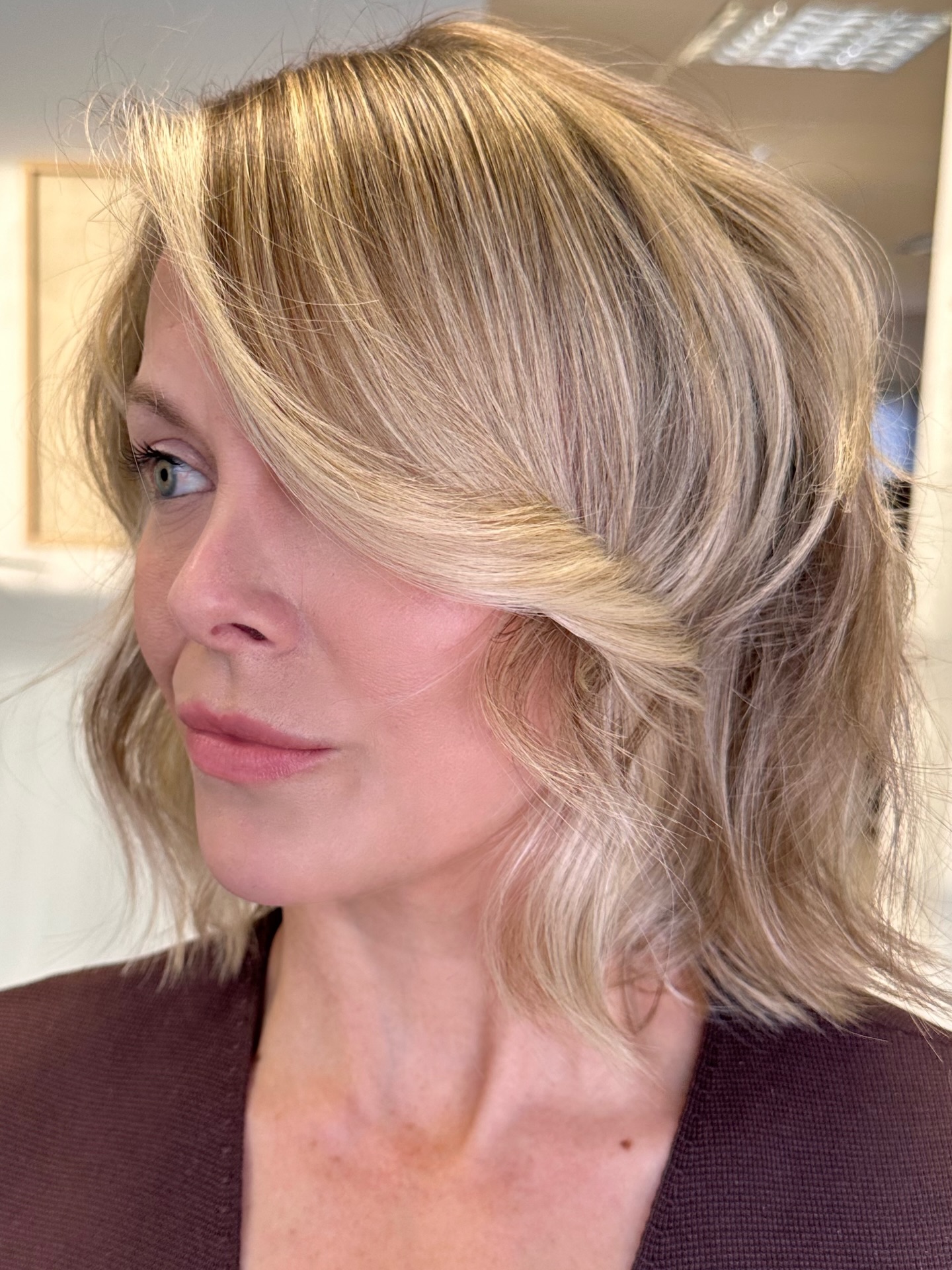 Textured Shoulder-Length Bob with Soft Face-Framing Layers