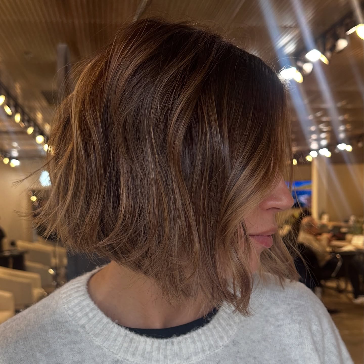 Textured Wavy Bob with Subtle Highlights
