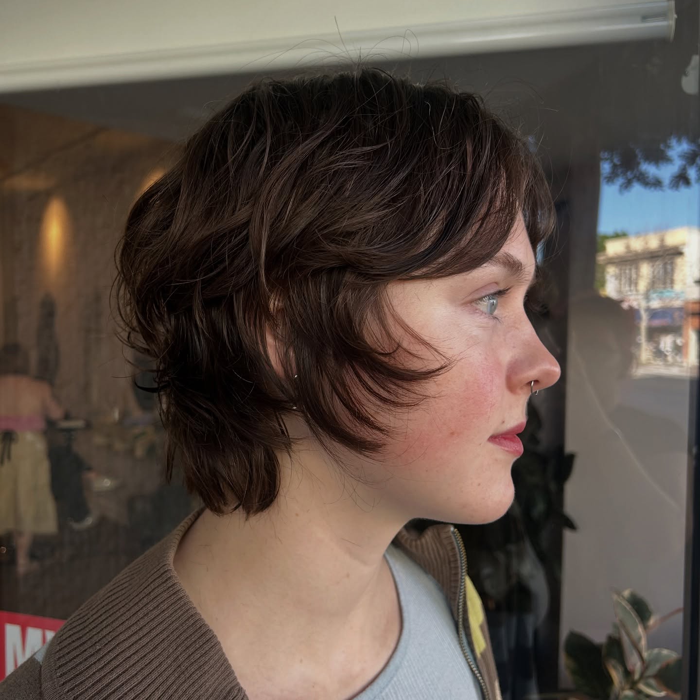 Chic Textured Short Bob with Soft Layers