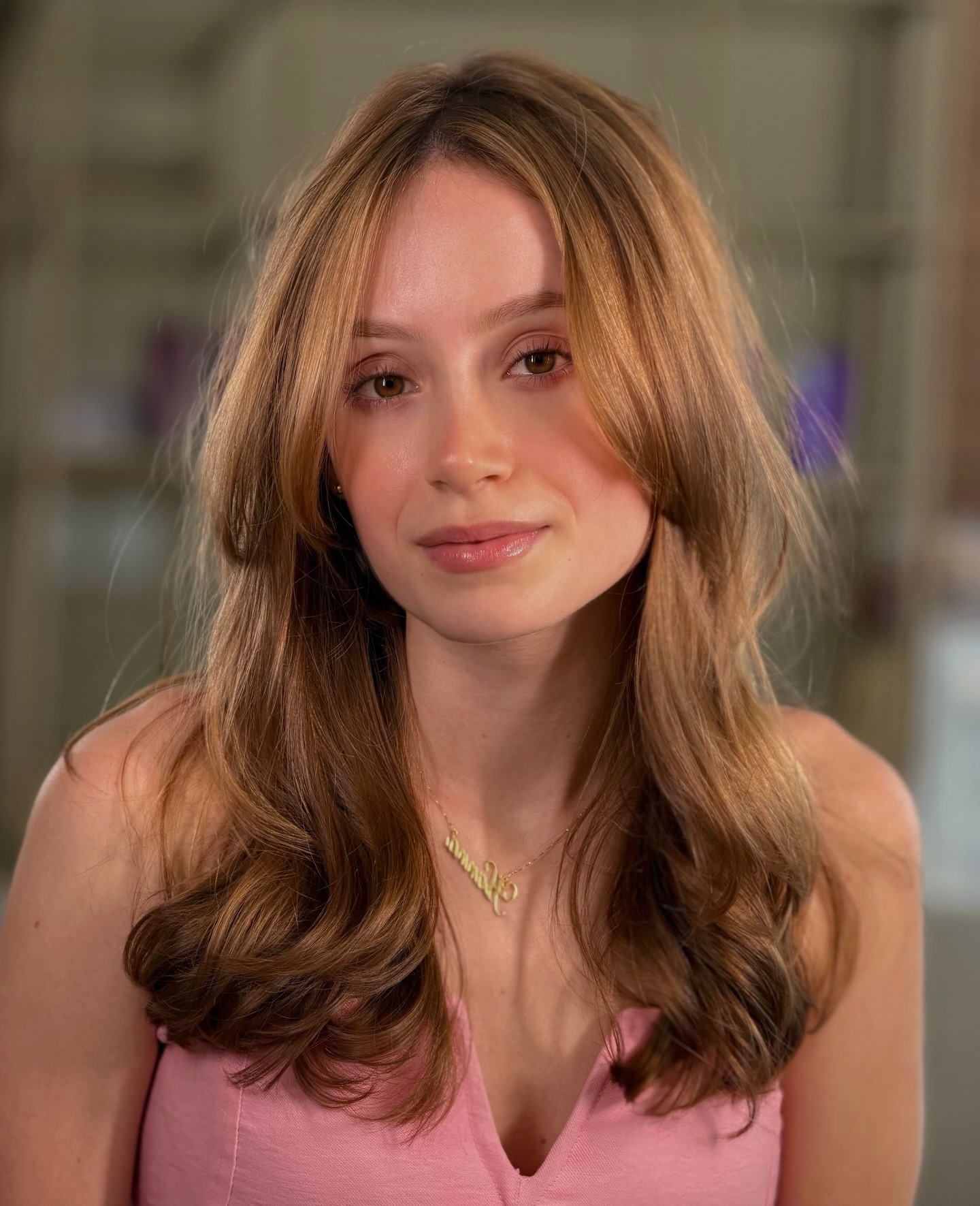 Modern Soft Layered Cut with Subtle Waves