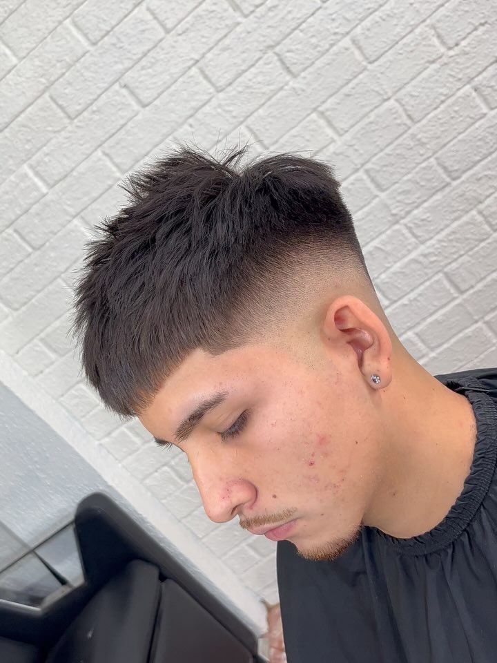 Textured Crop Fade with Soft Edges