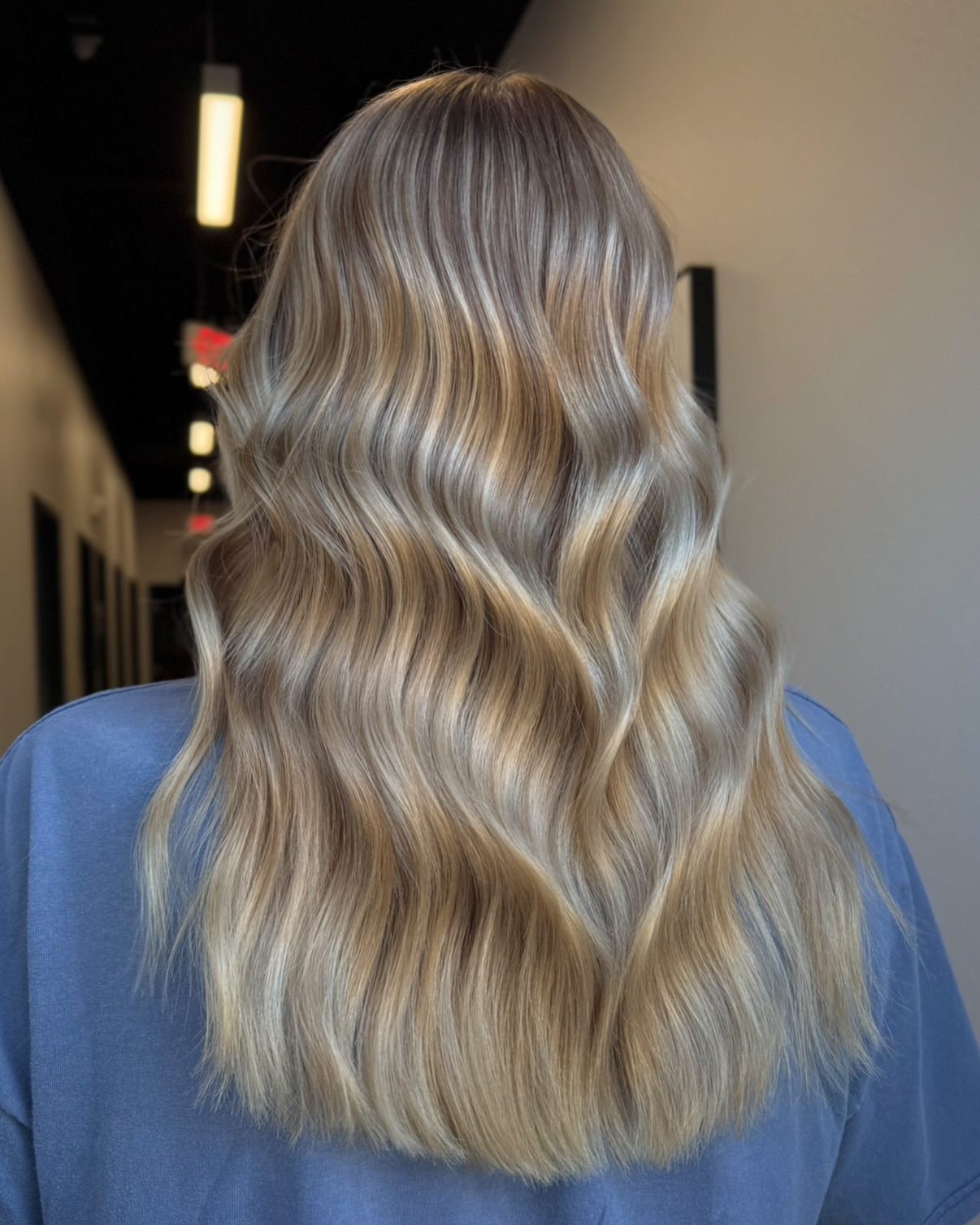 Elegant Warm Tone Blonde Balayage with Soft Movement
