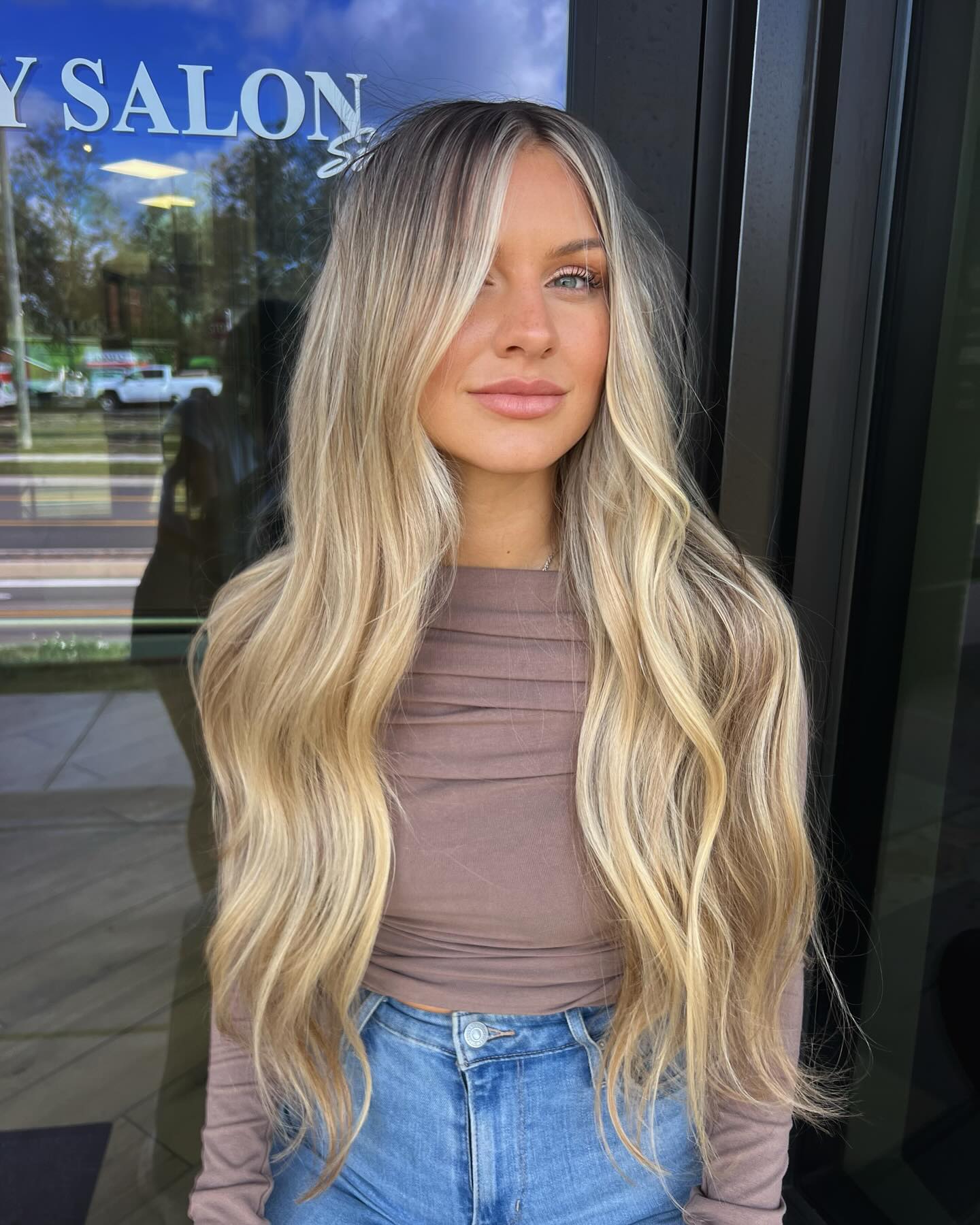 Radiant Warm Tone Blonde Balayage with Soft Layers