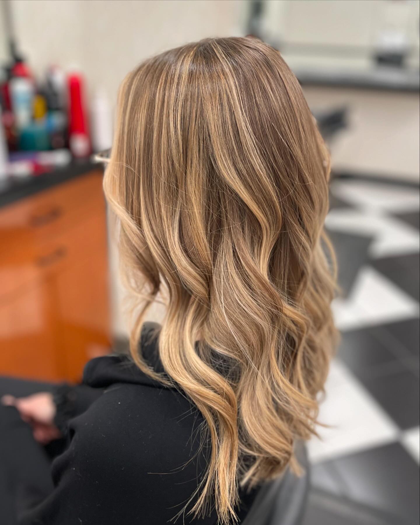Textured Warm Tone Blonde Balayage with Loose Waves
