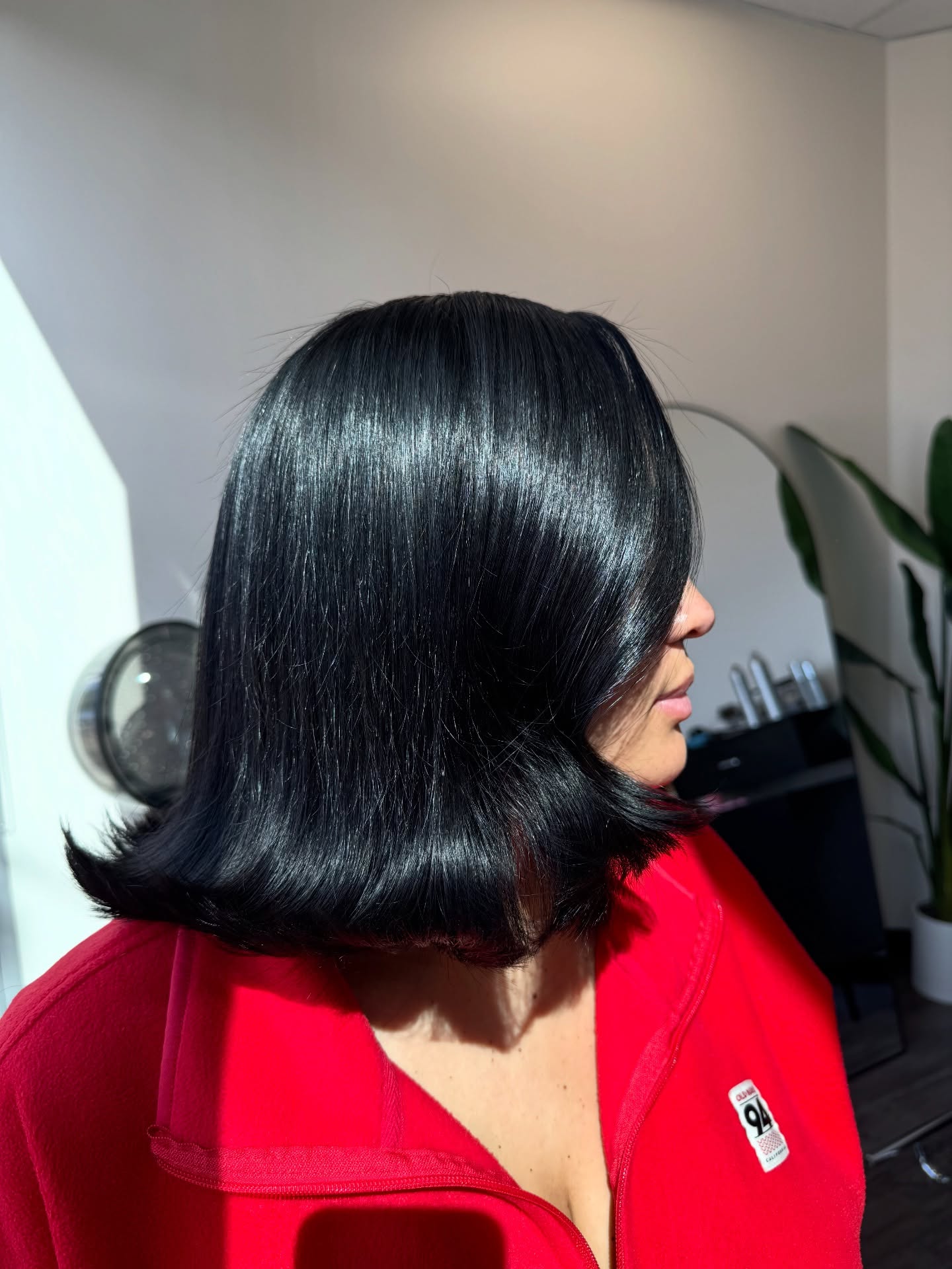 Glossy Flipped Bob with Defined Ends
