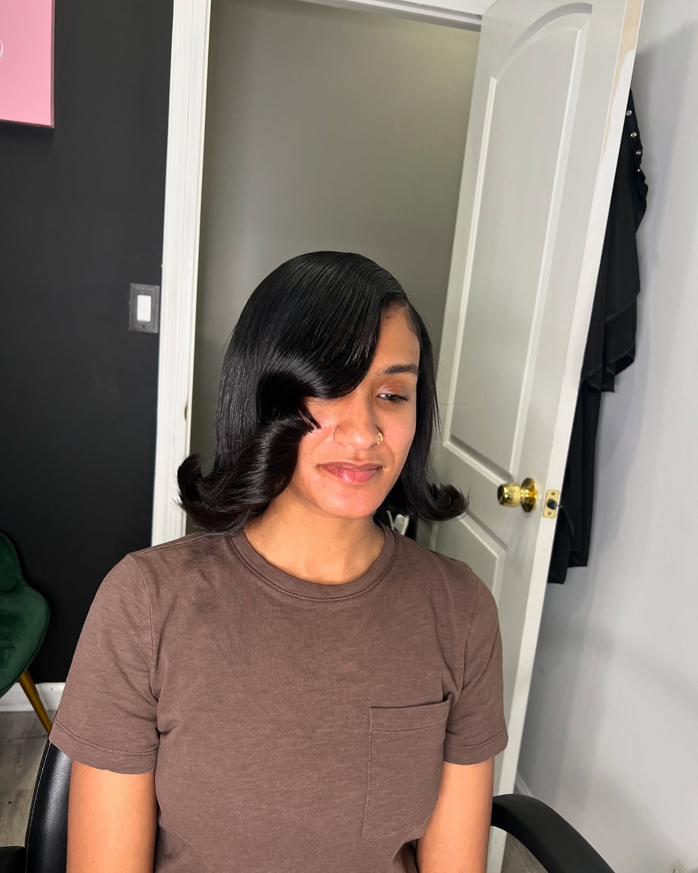 Glossy Vintage Flip Bob with Defined Curls