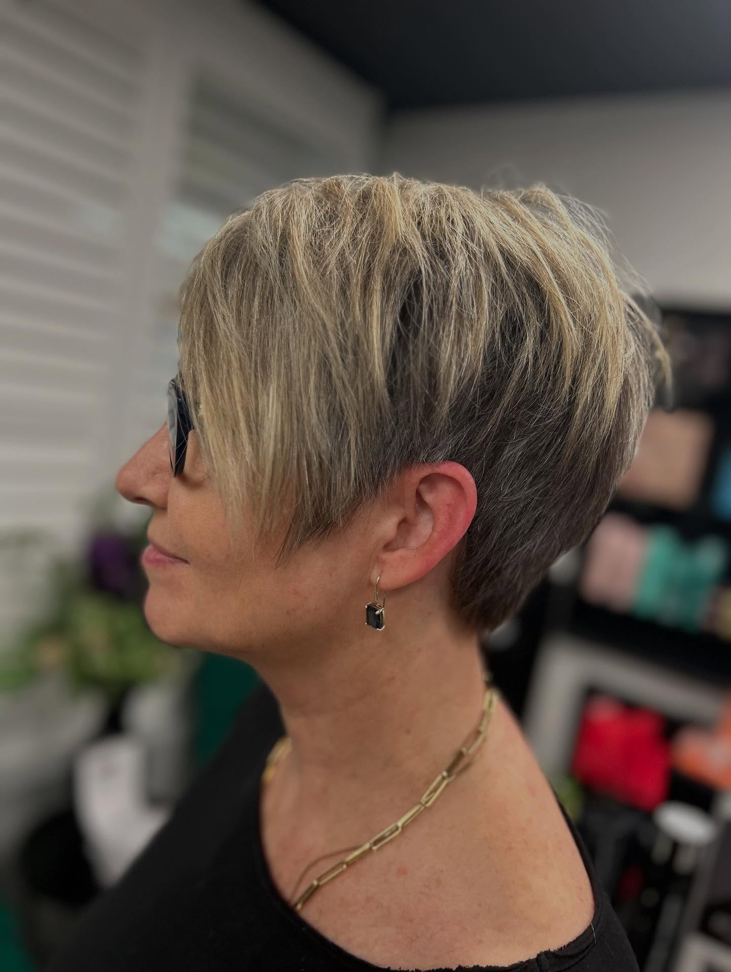 Textured Asymmetrical Pixie with Luminous Highlights