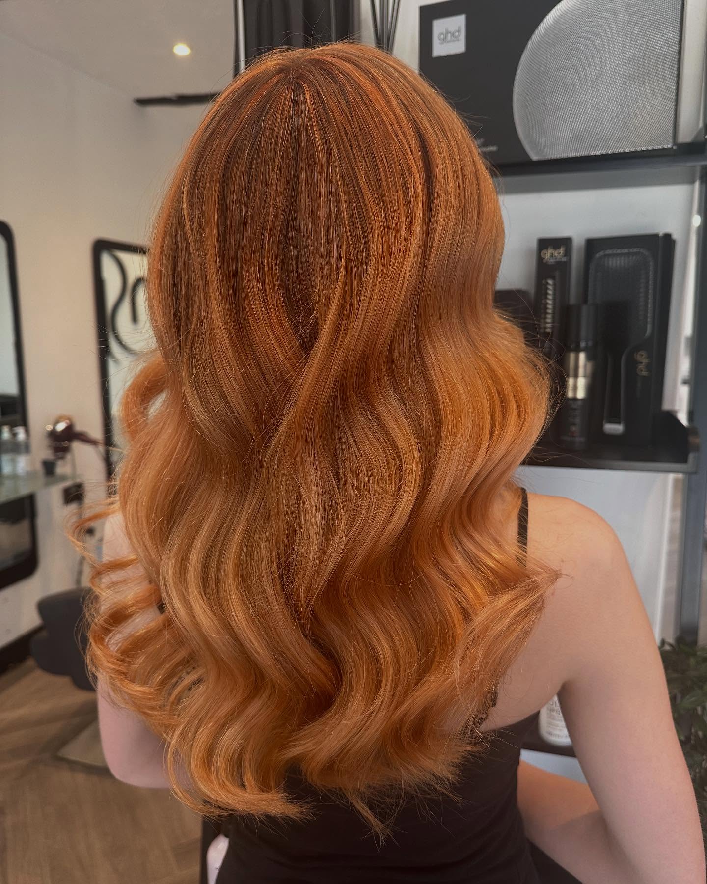 Radiant Apricot Waves with Defined Texture
