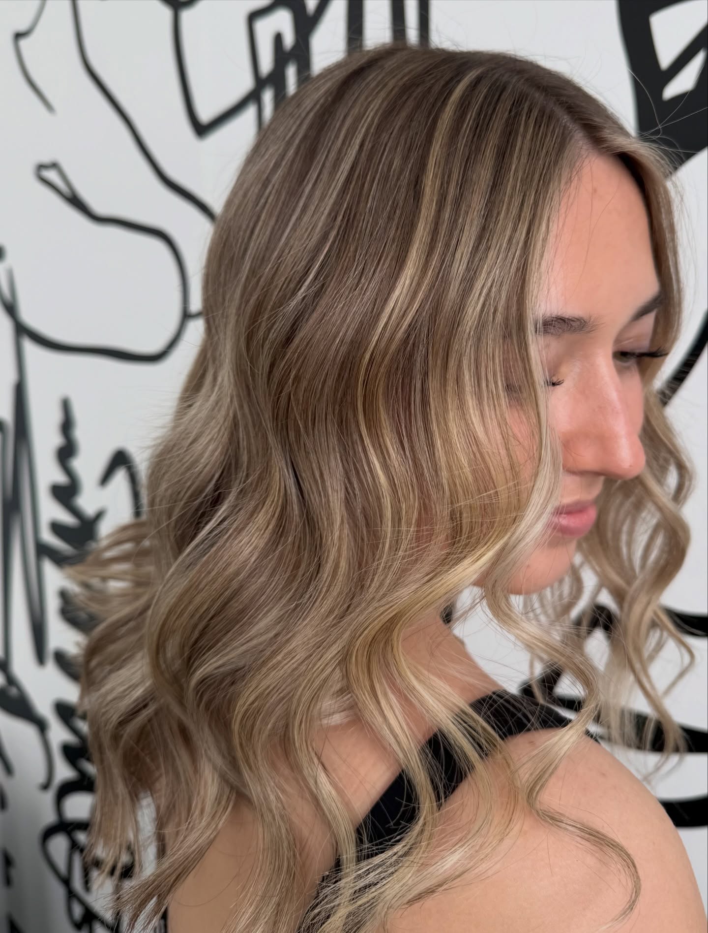 Textured Beachy Waves with Soft Highlights