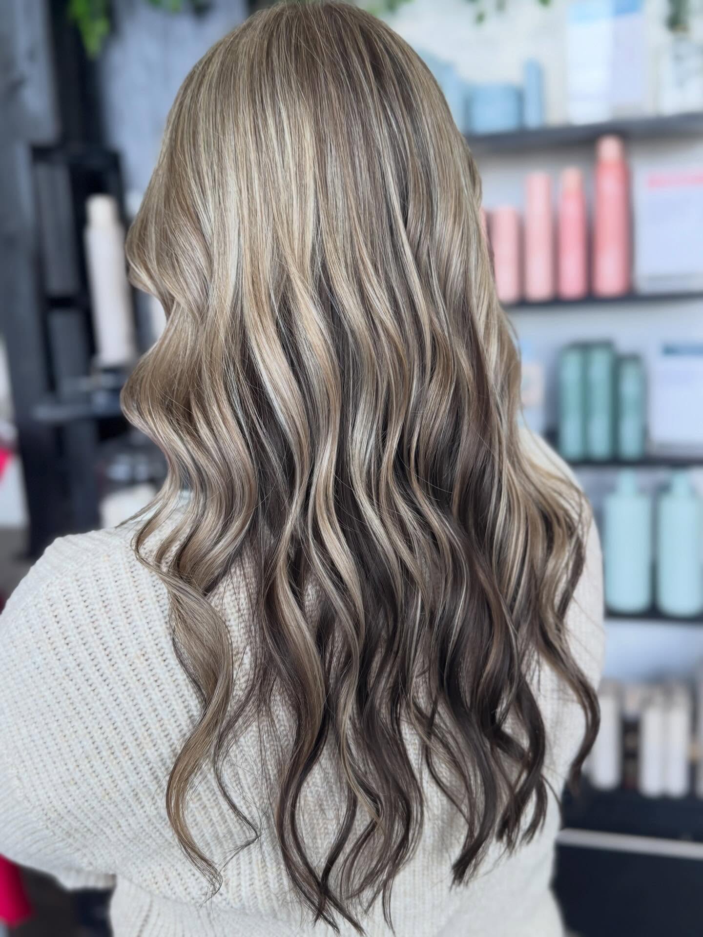 Textured Long Waves with Ashy Blonde Highlights