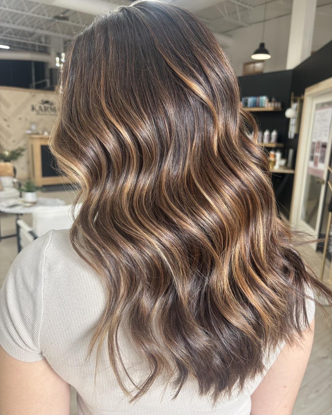 Warm Chestnut Waves with Golden Highlights