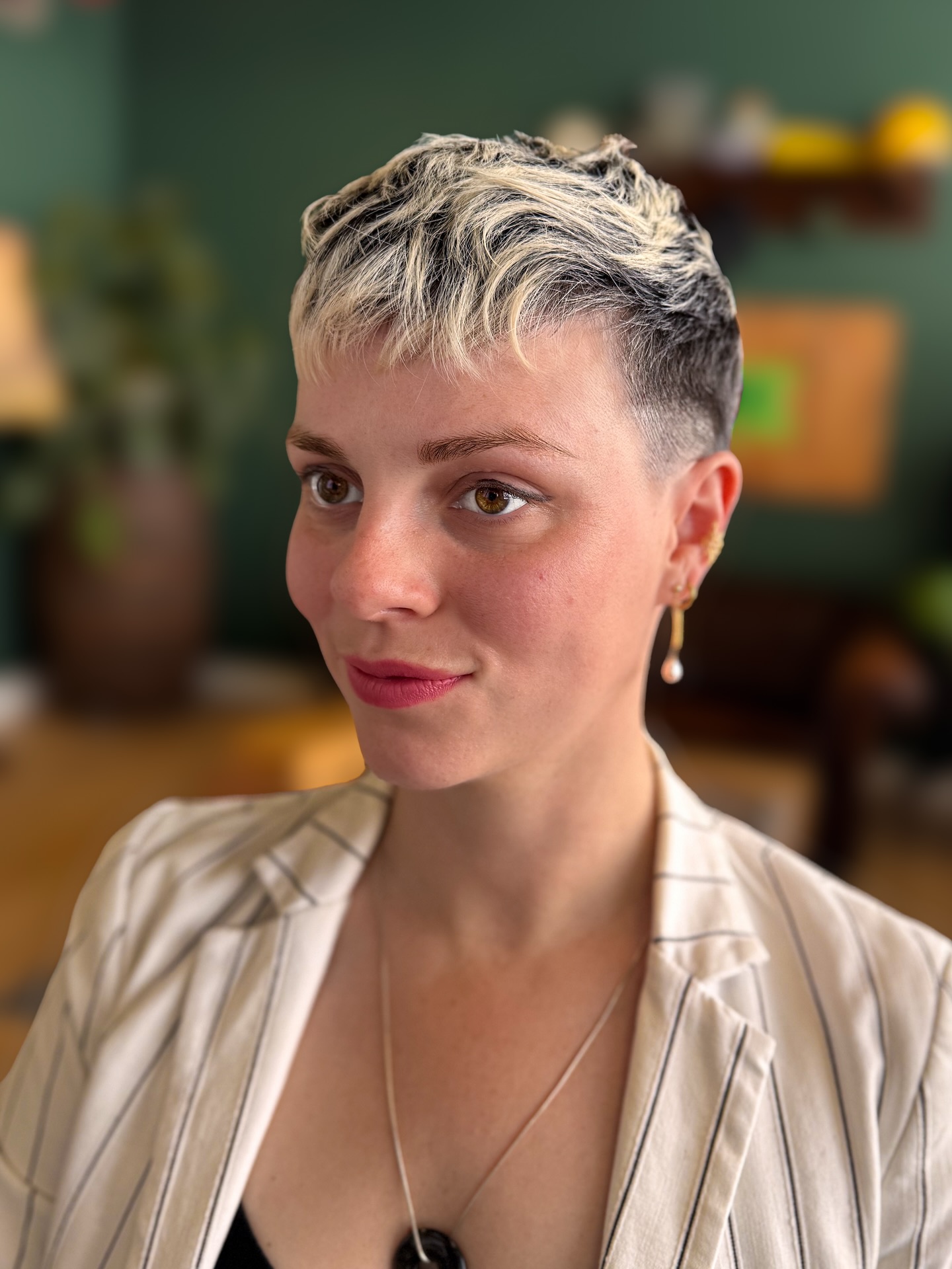 Edgy Textured Pixie with Distinctive Waves
