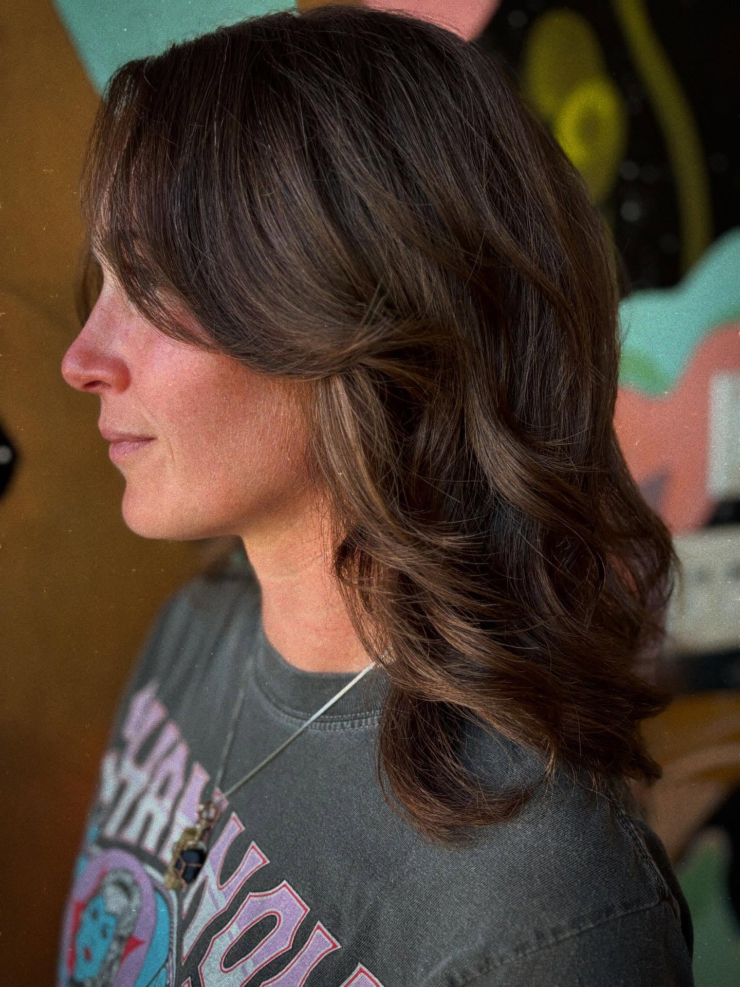 Effortless Mid-Length Shag with Soft Layers