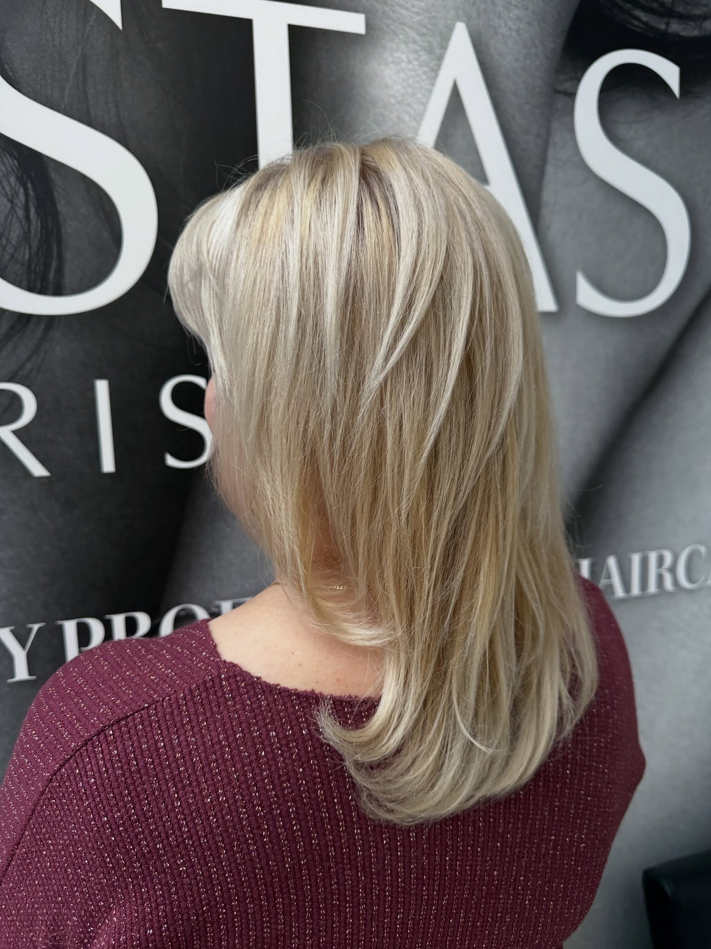 Chic Long Layered Cut with Subtle Face-Framing Layers