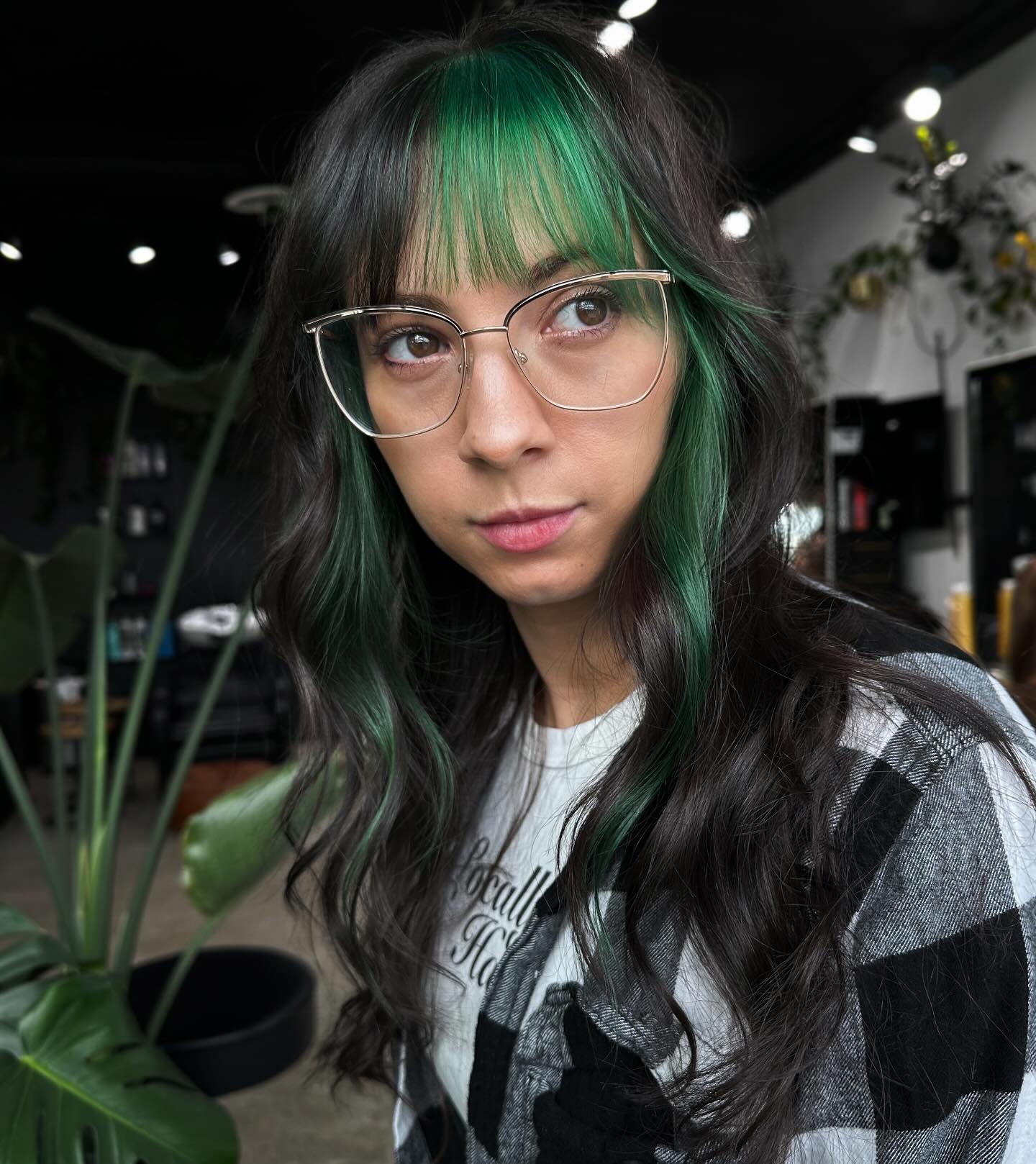 Trendy Color Block Bangs with Long Loose Waves