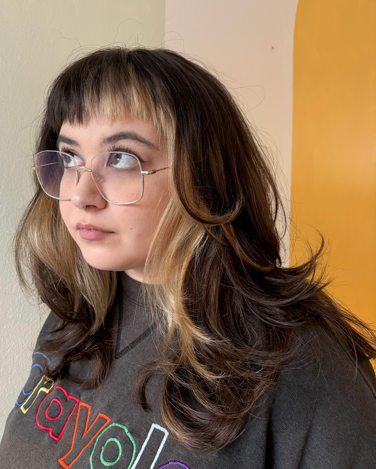 Chic Color Block Bangs with Flowing Layers