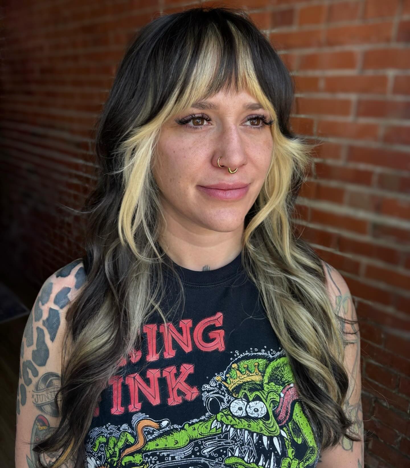 Edgy Color Block Bangs with Soft Layering