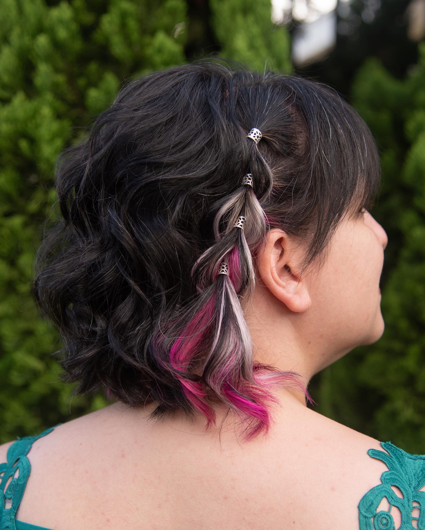 Chic Textured Bob with Playful Color Accents