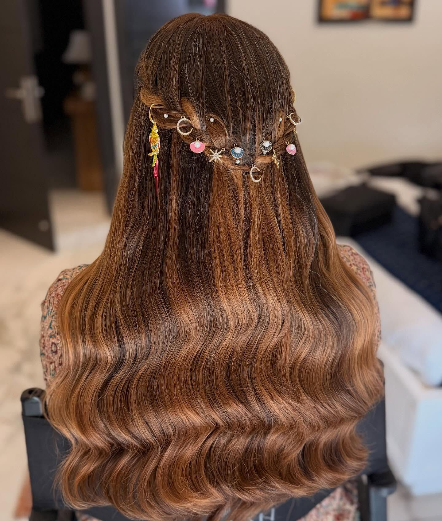Glamorous Beachy Waves with Decorative Accessories