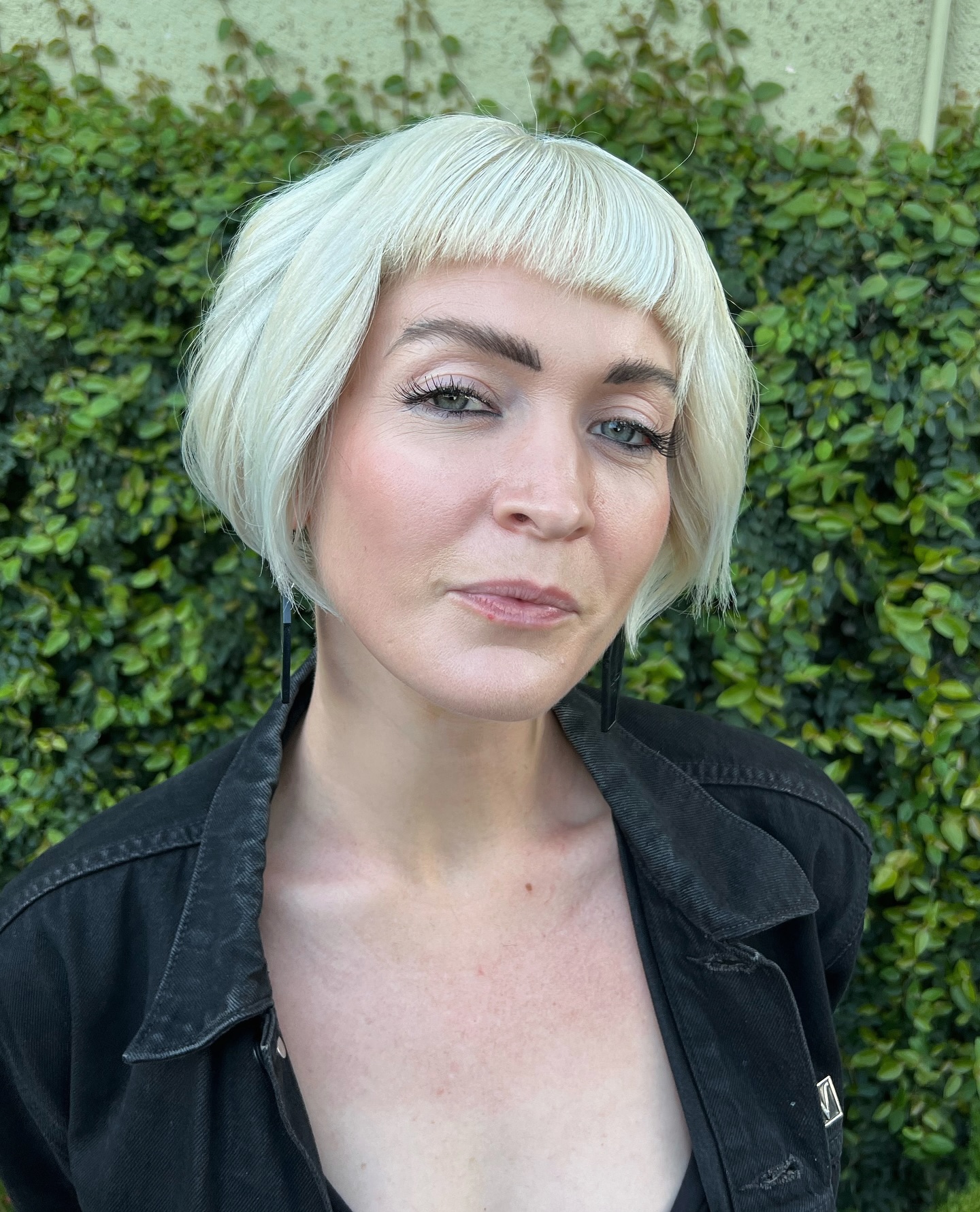 Chic Textured Bob with Fringe