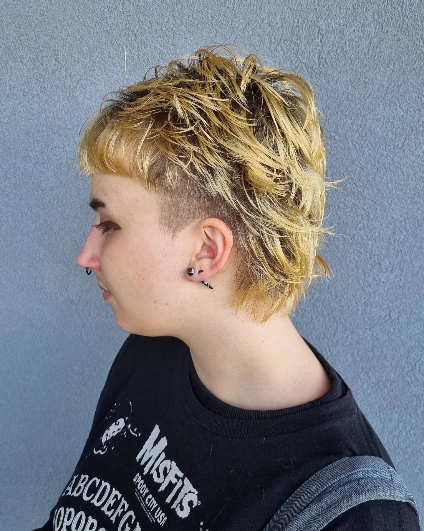Edgy Textured Shag with Short Layers