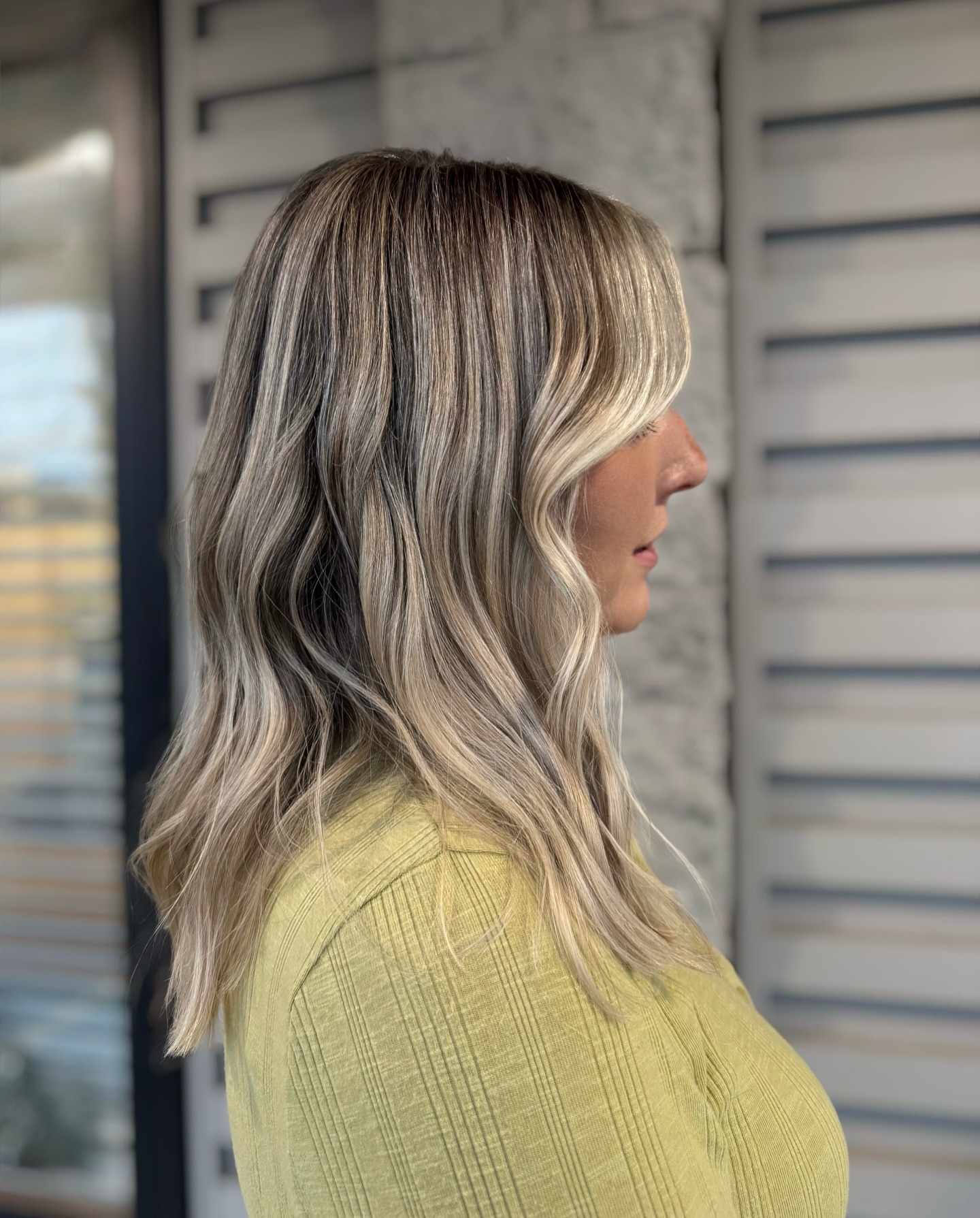 Soft Layered Beachy Waves with Luminous Highlights