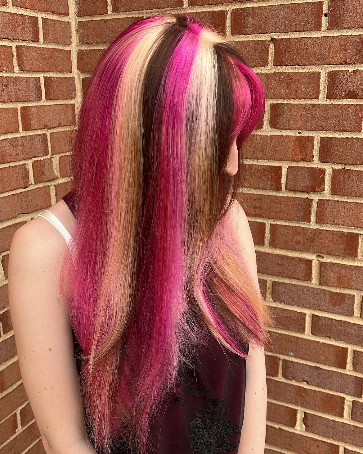 Bold Multicolored Streaks with Long Layers