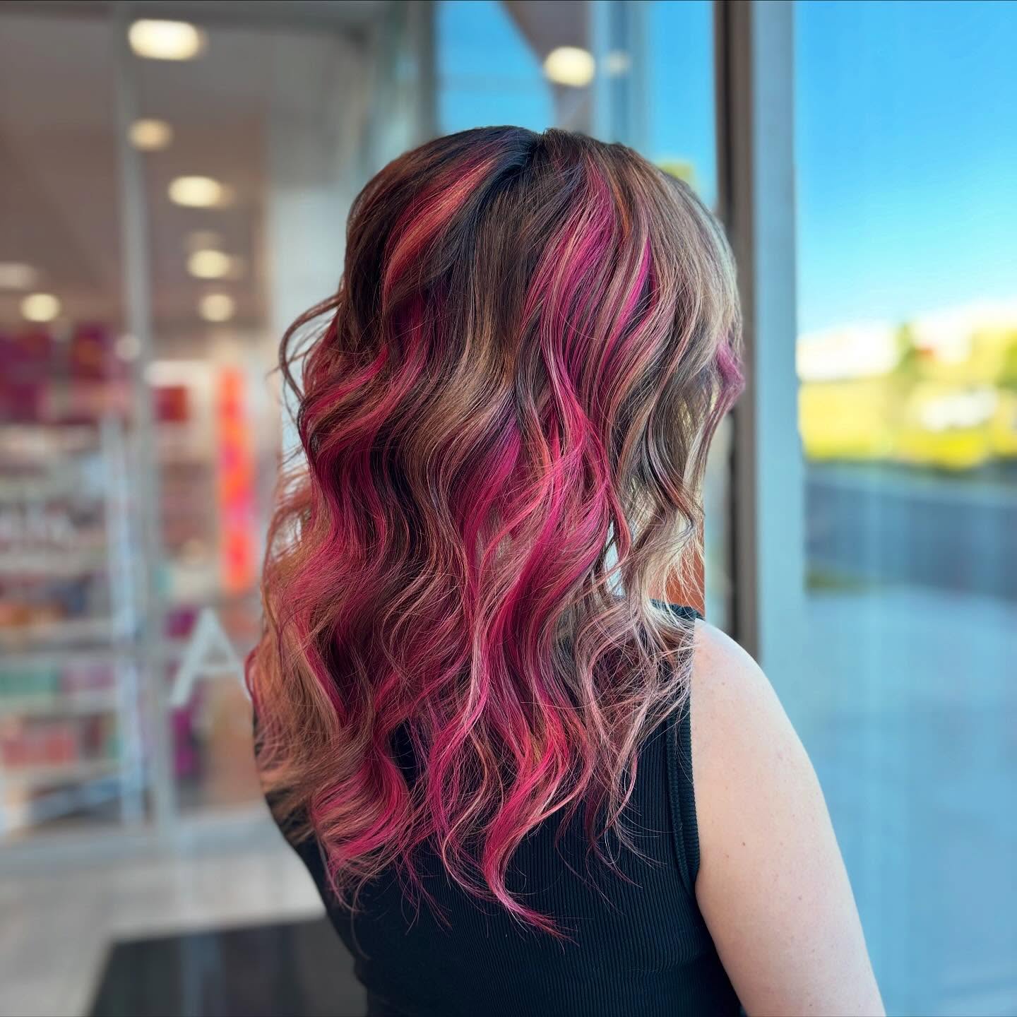 Playful Waves with Bold Raspberry Highlights