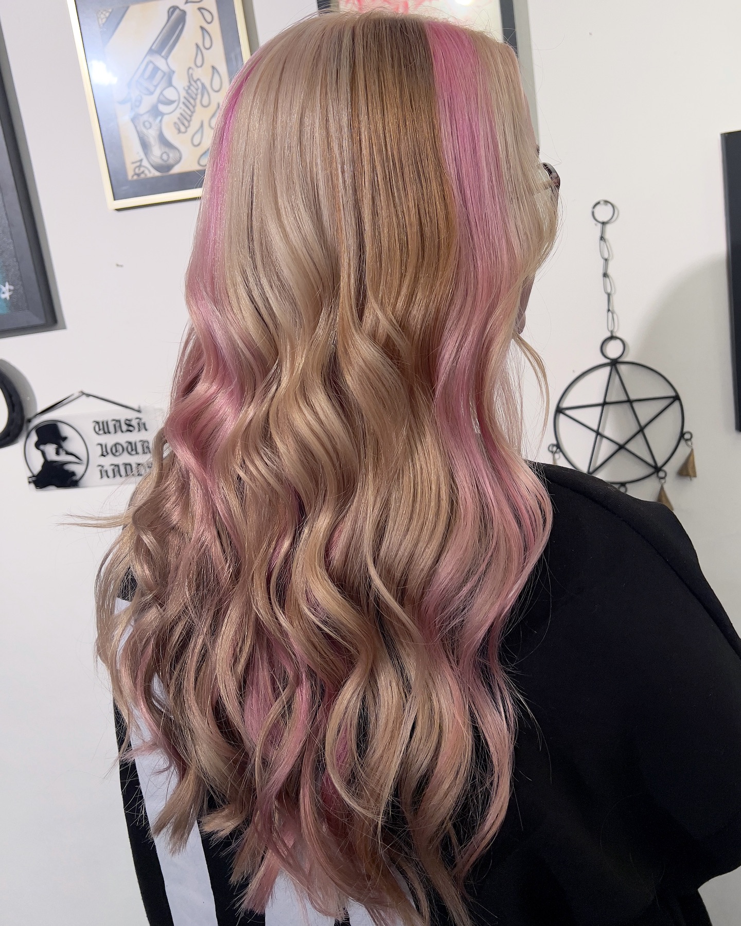Playful Waves with Subtle Pink Highlights