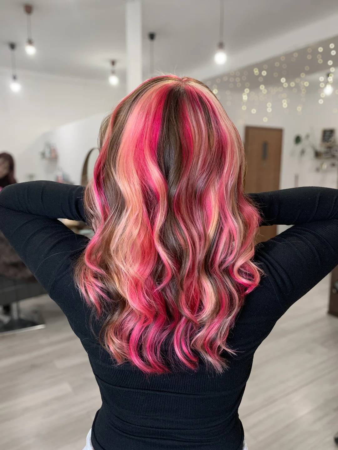 Vibrant Pink and Chocolate Waves