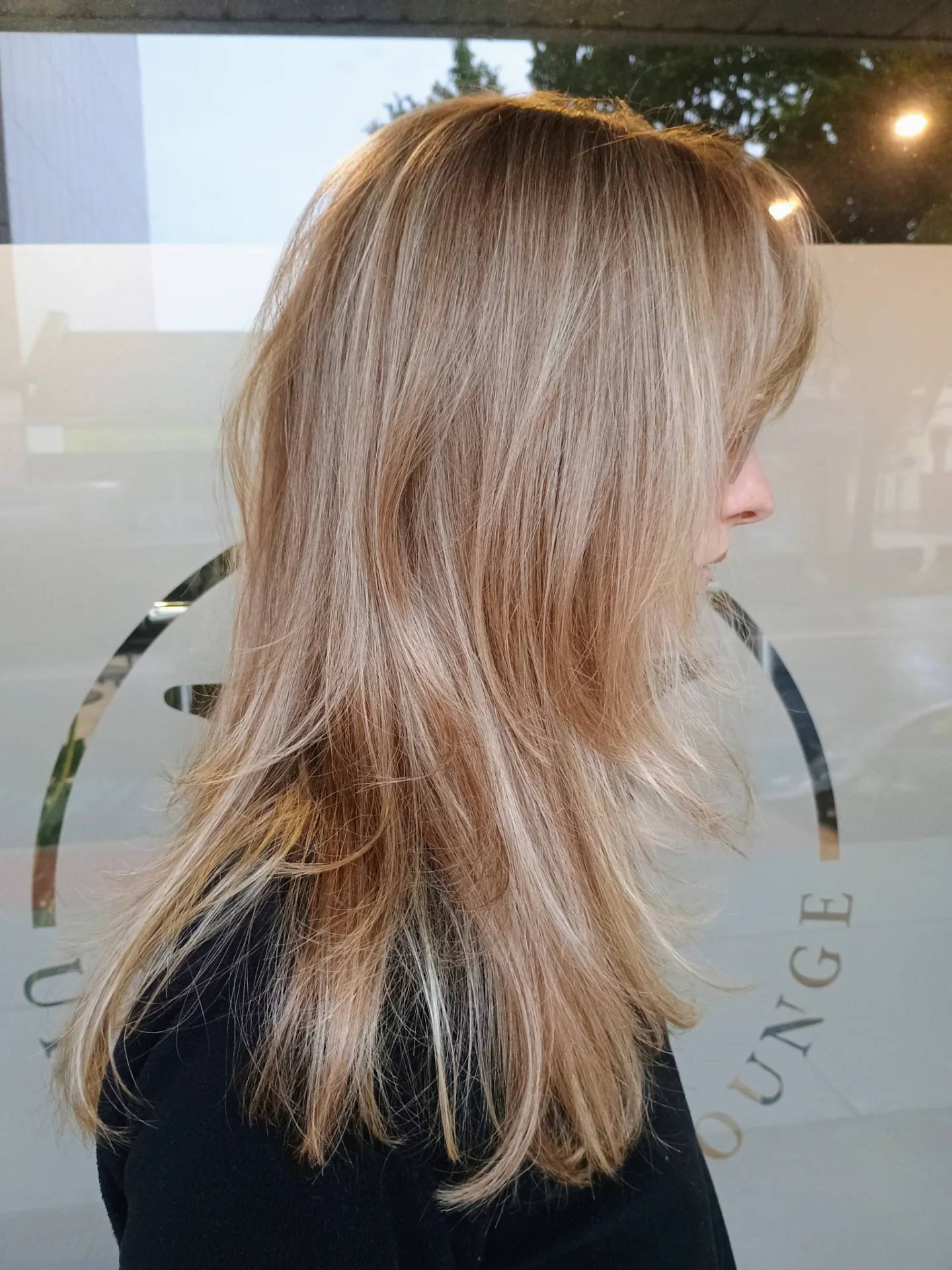 Soft Textured Cowgirl Cut with Subtle Highlights
