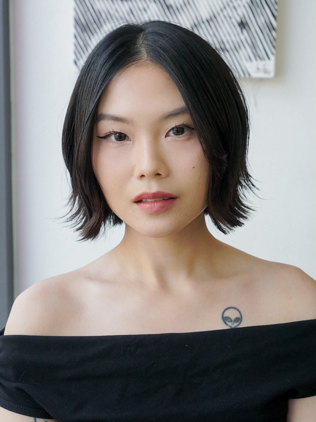 Chic Textured A-Line Bob with Subtle Movement