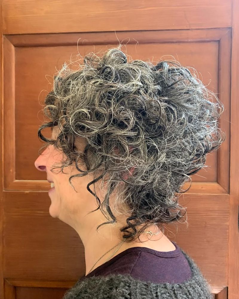 Chic Curly Textured Cut for Effortless Style