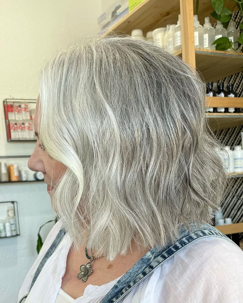 Chic Textured Bob with Subtle Waves