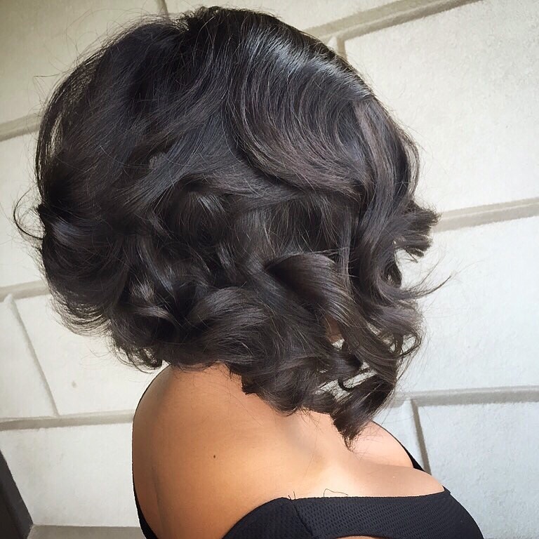 Chic Curly Bob with Textured Layers