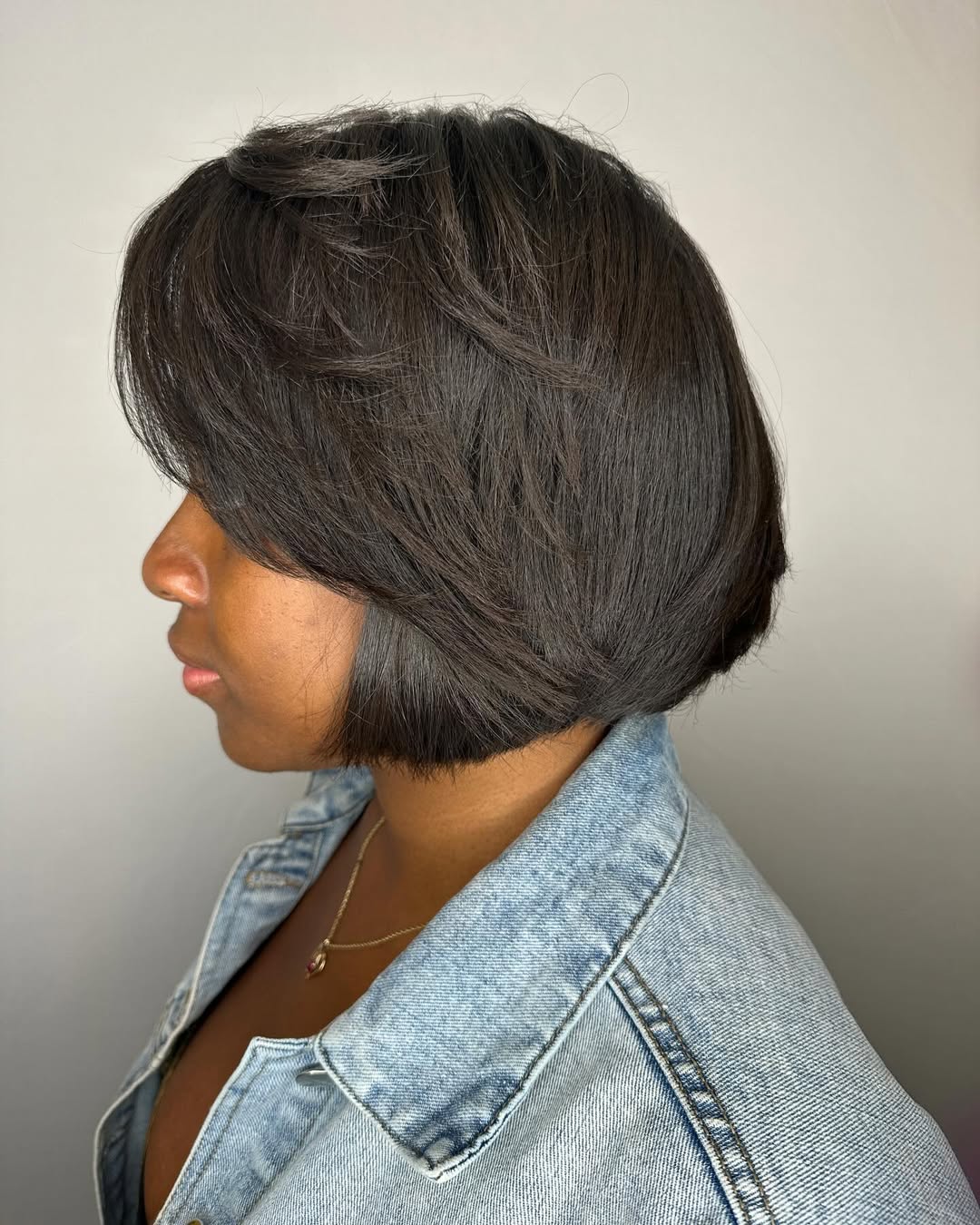 Chic Layered Bob with Textured Ends