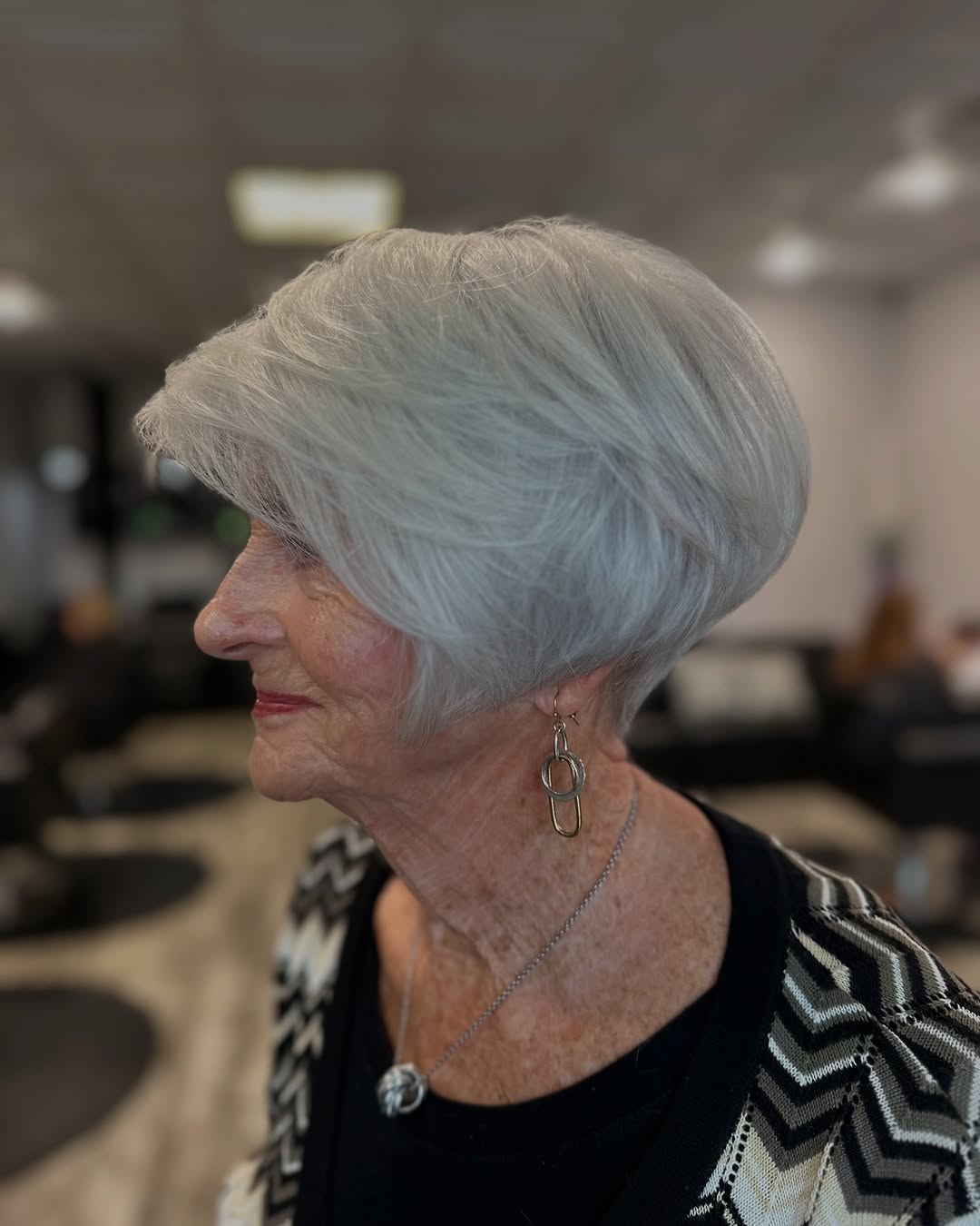 Chic Silver Blunt Bob with Soft Layers